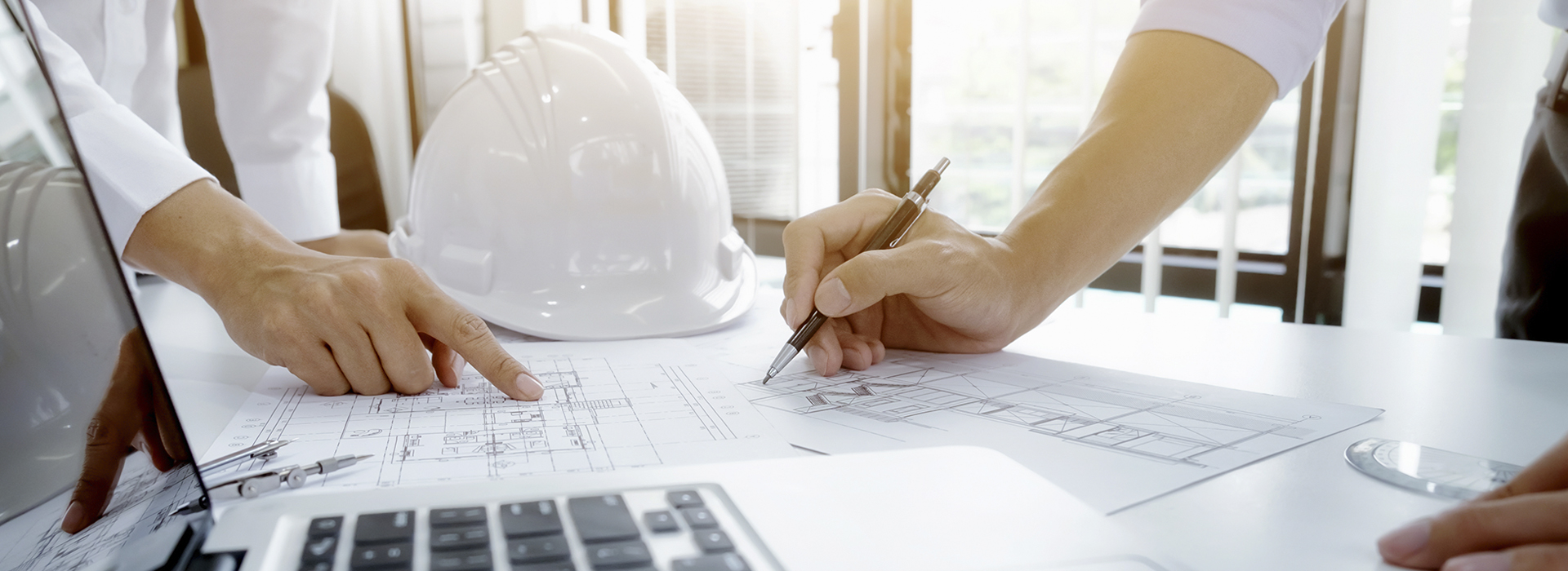 Ingeniería y <br> Ciencias Sociales